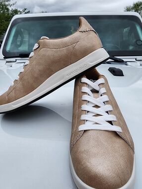 Kuru ROAM Women's Metallic Bronze Leather Sneakers.